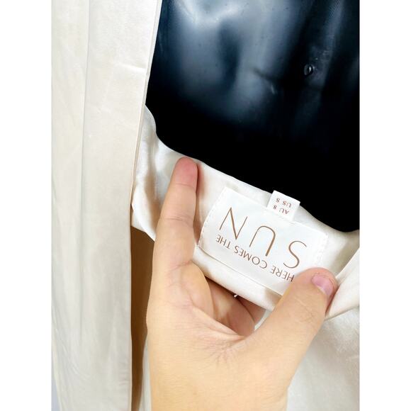 Here comes the sun champagne satin midi dress - Picture 5 of 7